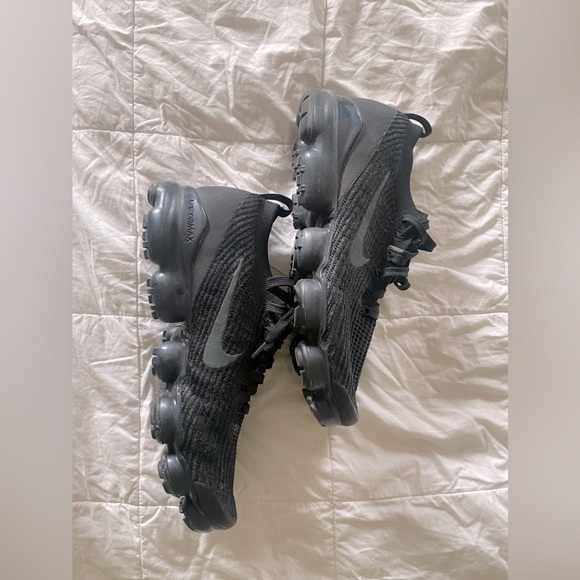 vapormax poshmark